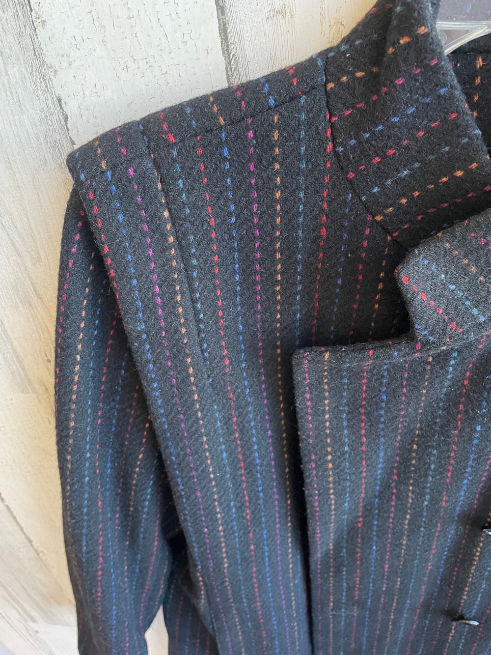 VINTAGE WOOL COAT SIZE 14 BLACK WITH MULTICOLORED THREADING MID LENGTH P… - Picture 8 of 15